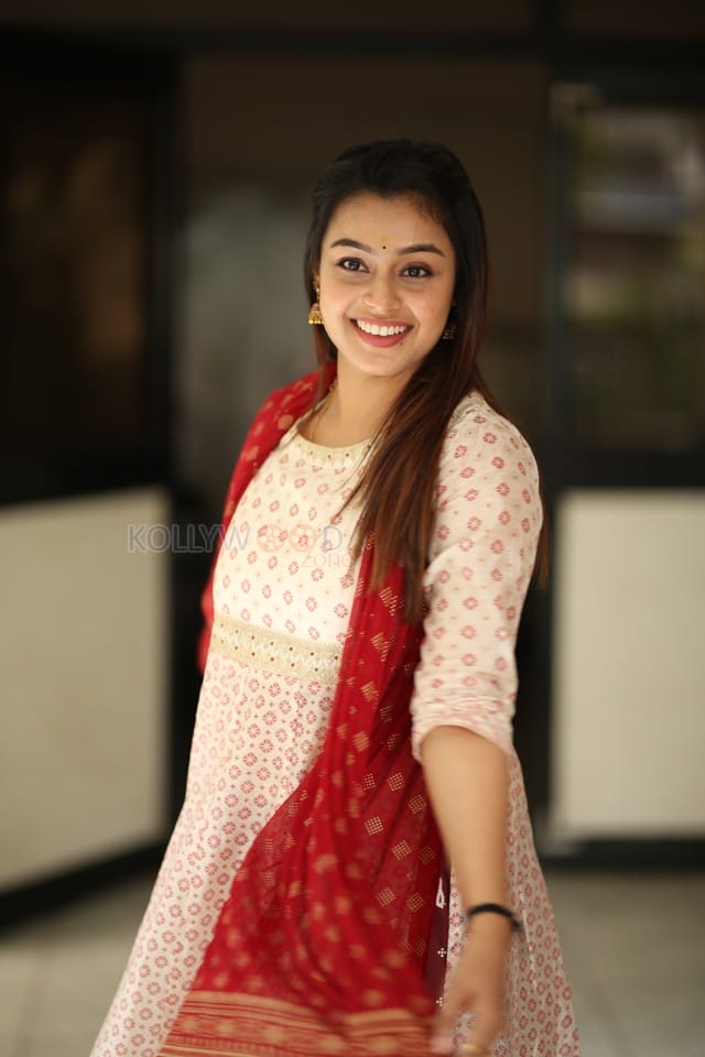 Heroine Mokksha at Alanati Ramachandrudu Interview Pictures 13