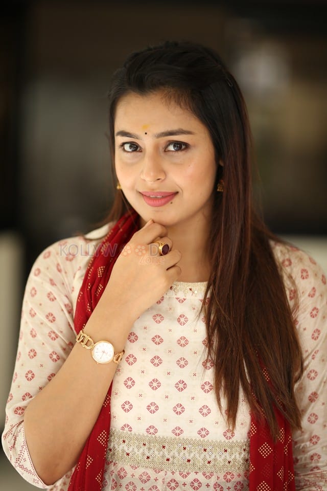 Heroine Mokksha at Alanati Ramachandrudu Interview Pictures 23