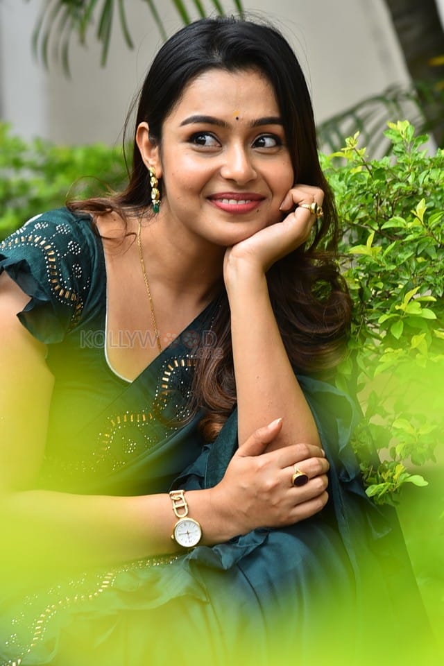 Heroine Mokksha at Alanati Ramachandrudu Movie Thanks Meet Pictures 28