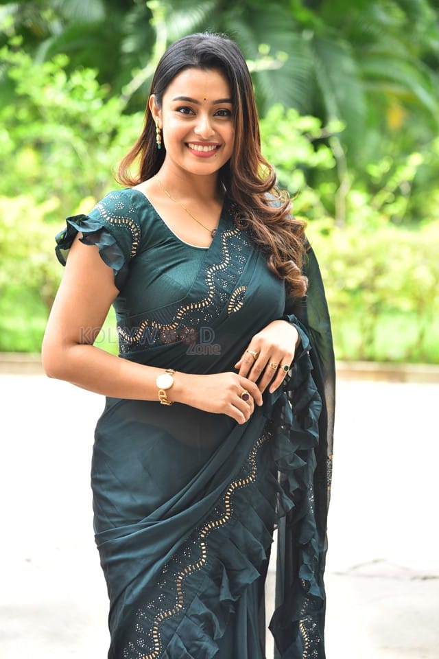 Heroine Mokksha at Alanati Ramachandrudu Movie Thanks Meet Pictures 43