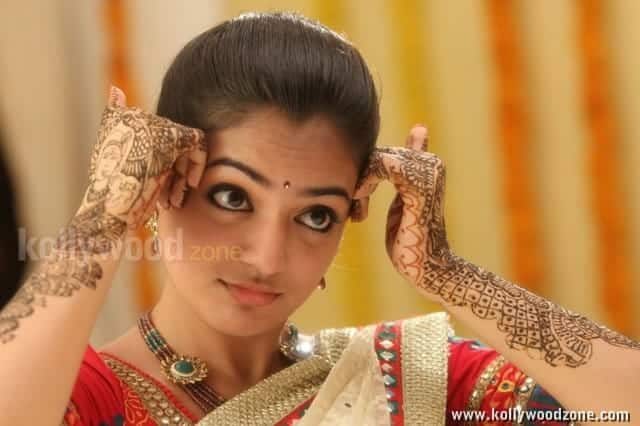 Thirumanam Ennum Nikka Nazriya Nazeem Pictures 01