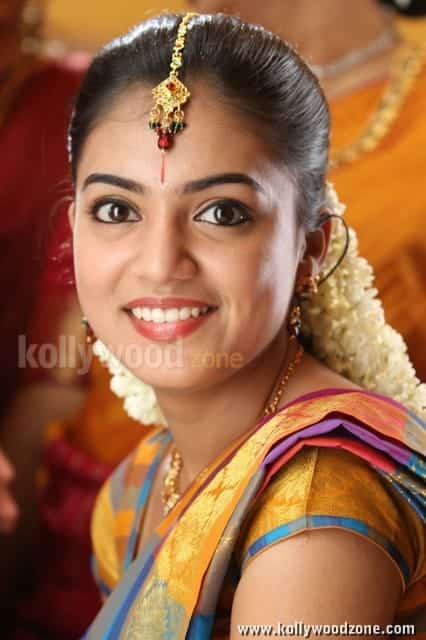 Thirumanam Ennum Nikka Nazriya Nazeem Pictures 02