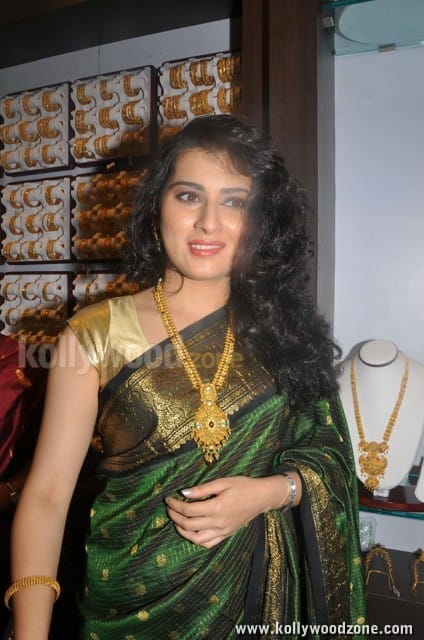 Actress Archana Veda Photos 04