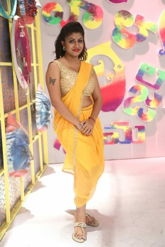 Actress Geethanjali New Images 20