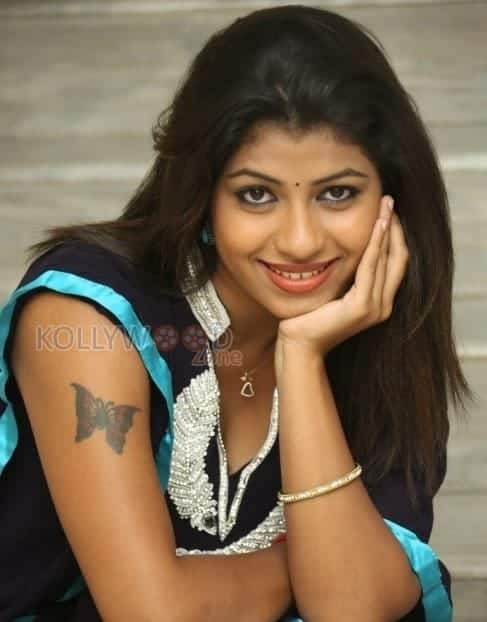 Actress Geethanjali Pictures 08