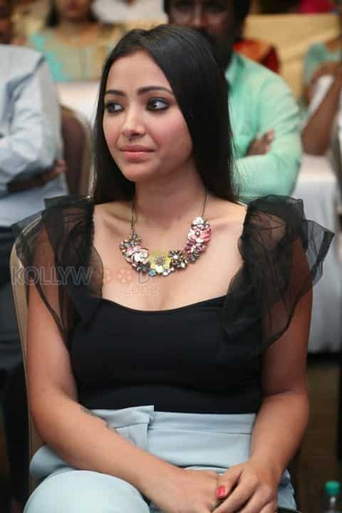 Actress Swetha Basu Prasad Hot Stills At Mixture Potlam Movie Audio Launch Photos 01