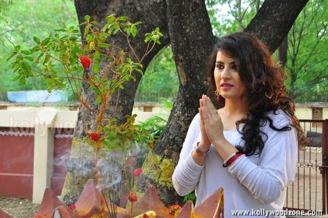 Archana Veda Pictures 10