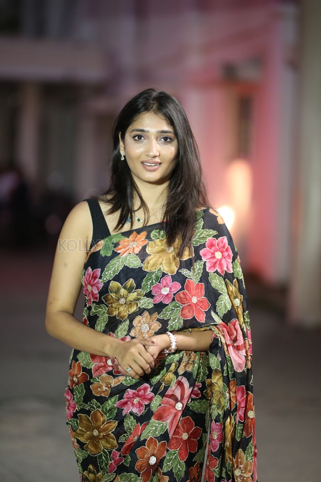 Heroine Priya Vadlamani at Veeranjaneyulu Vihara Yatra Movie Success Meet Photos 36