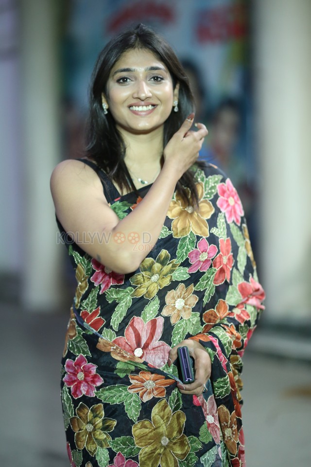 Heroine Priya Vadlamani at Veeranjaneyulu Vihara Yatra Movie Success Meet Photos 52