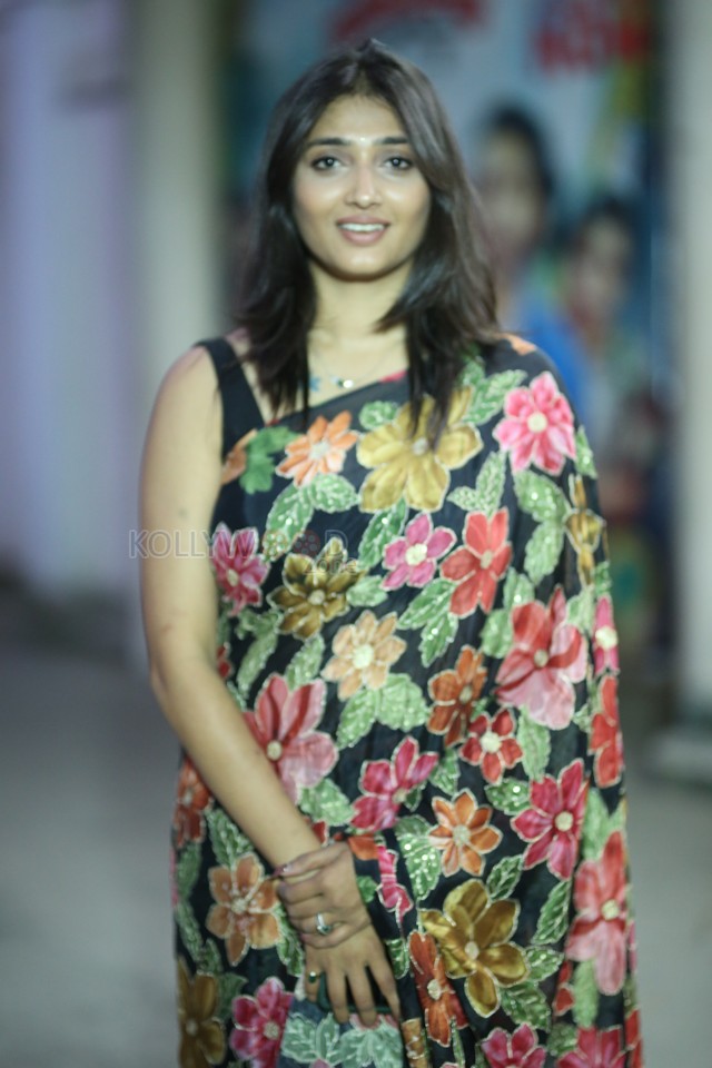 Heroine Priya Vadlamani at Veeranjaneyulu Vihara Yatra Movie Success Meet Photos 53