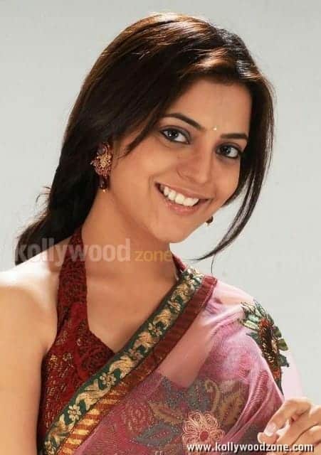 Nisha Agarwal Hot And Sexy Pictures 75