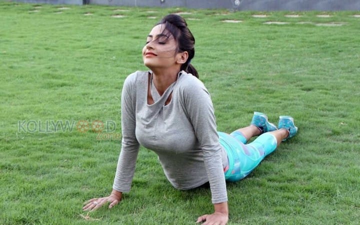 Pooja Sri Hot Yoga Poses 08