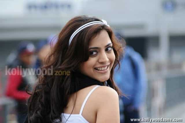 Sexy Nisha Agarwal In Istam Movie Stills 13