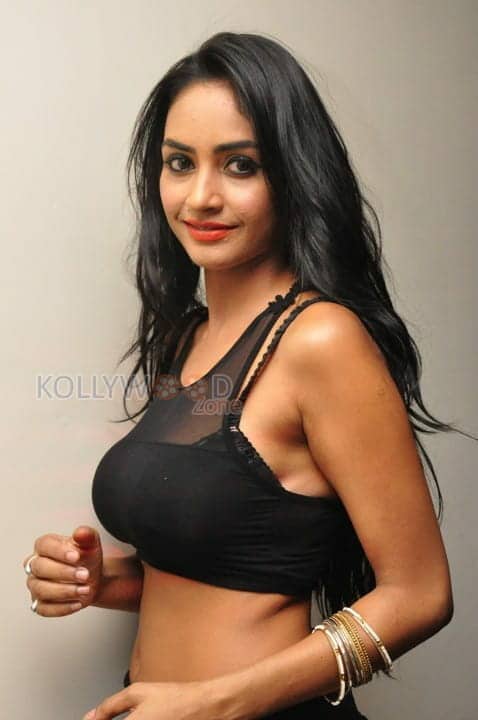 Sexy Pooja Sree At Khaan Saab Restaurant Launch Photos 33