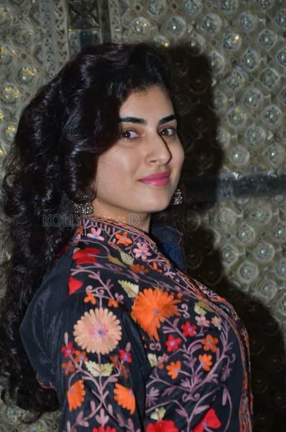 Tamil Actress Archana Pictures 06