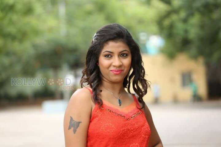 Telugu Actress Geetanjali Photoshoot Stills 02