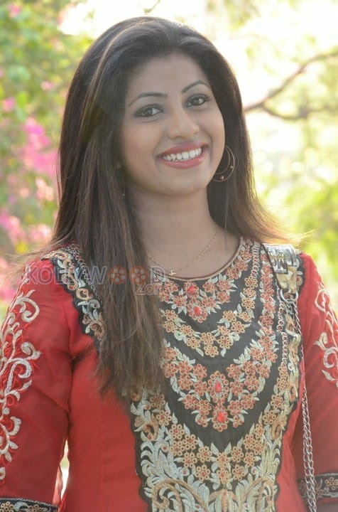 Telugu Actress Geethanjali New Pictures 08