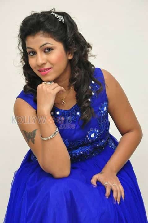 Telugu Actress Geethanjali Photoshoot Pics 18