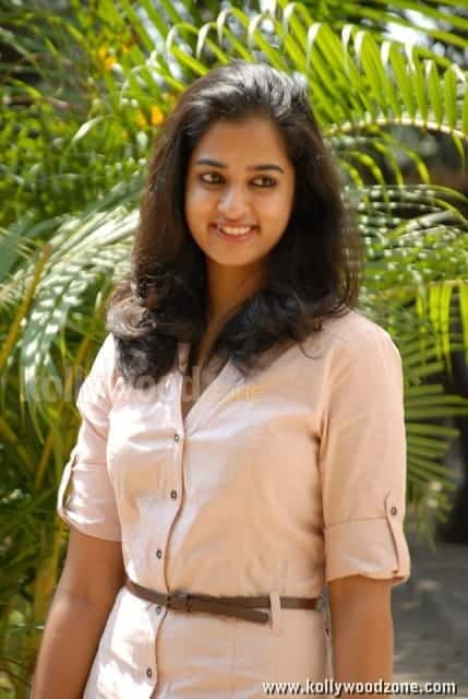 Telugu Actress Nandhitha Pictures 12