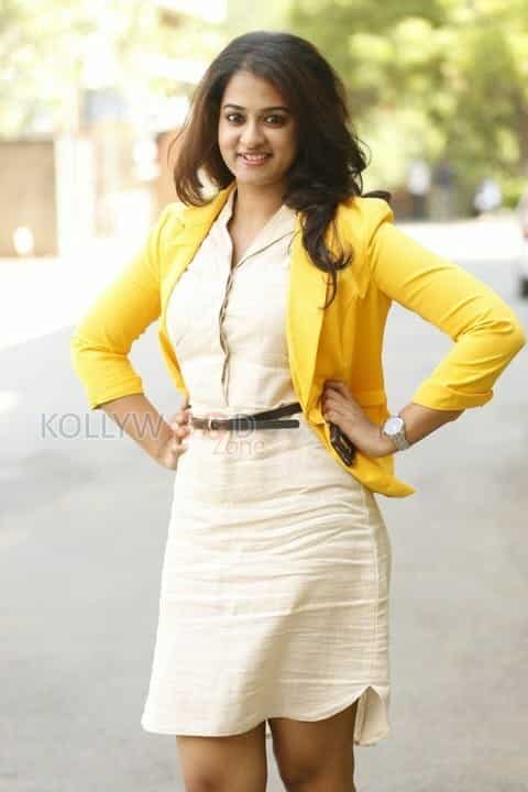 Telugu Actress Nanditha Photoshoot Stills 28