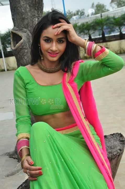 Telugu Item Dancer Pooja Sri New Photos 10