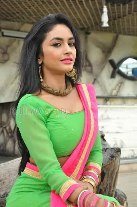 Telugu Item Dancer Pooja Sri New Photos 24