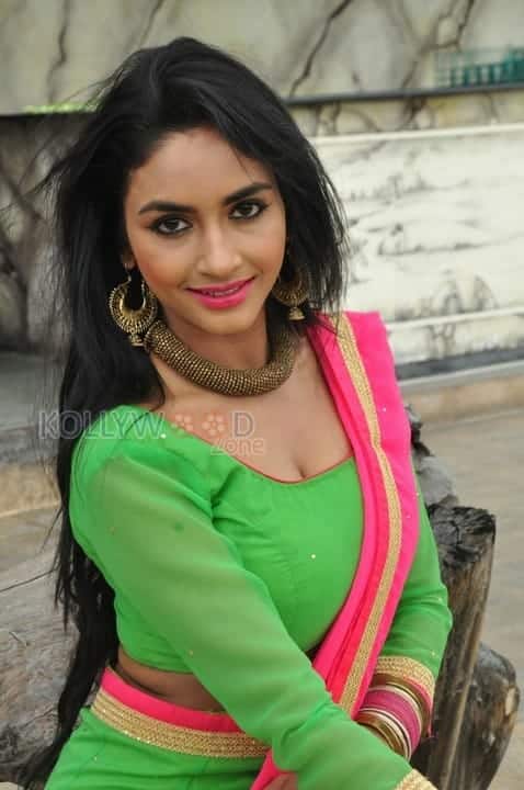 Telugu Item Dancer Pooja Sri New Photos 26