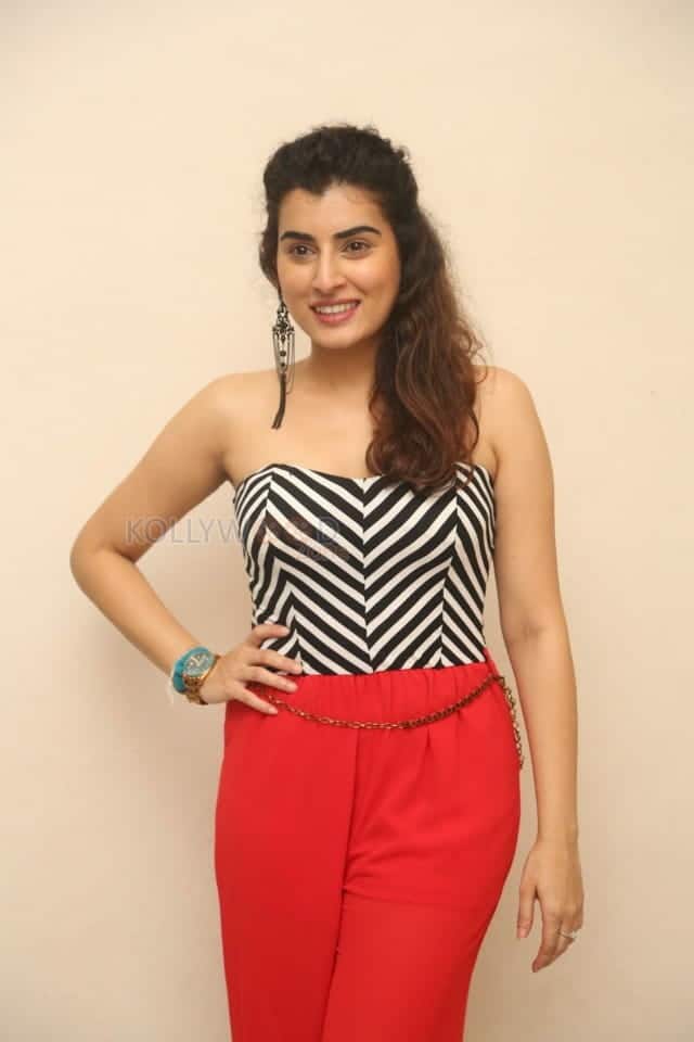 Tollywood Film Actress Archana Latest Pictures 07