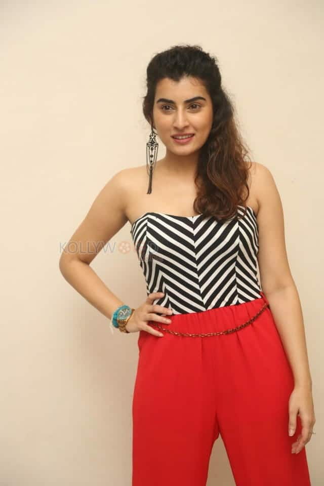 Tollywood Film Actress Archana Latest Pictures 08