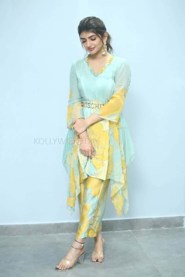 Actress Sreeleela at Dhamaka Movie Interview Stills 21