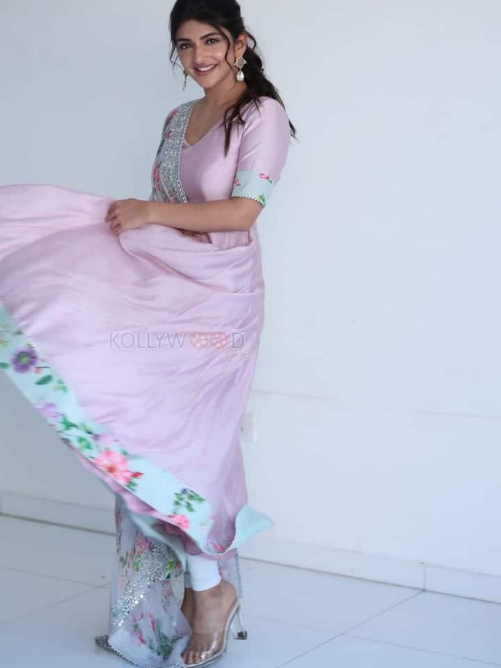 Heroine Sreeleela at Bhagavanth Kesari Interview Photos 04