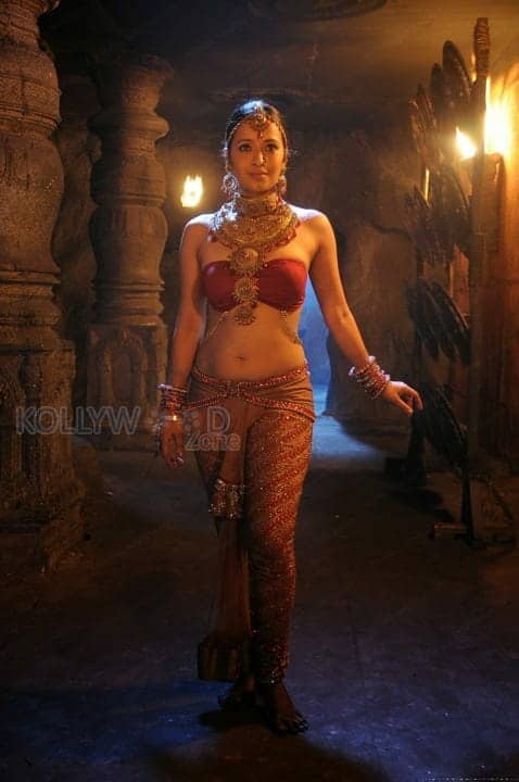 Aayirathil Oruvan Heroine Reema Sen Sexy Photos 01