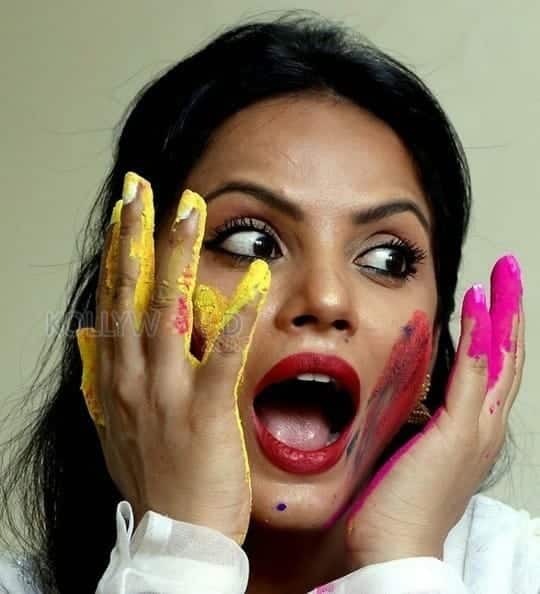 Actress Neetu Chandra Dry Holi Photo Shoot Photos 03