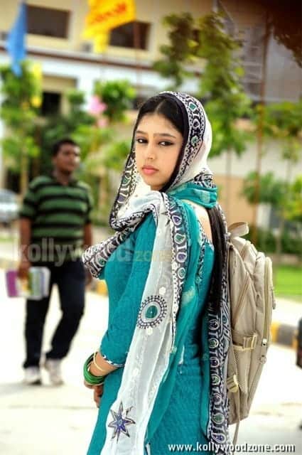 Actress Niti Taylor Pictures 04