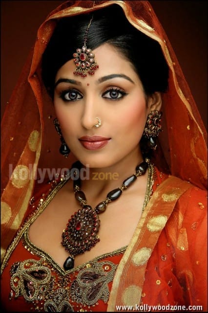 Actress Padmapriya Sexy Pictures 08