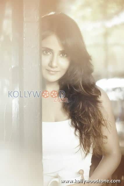 Actress Parul Yadav Photos 20