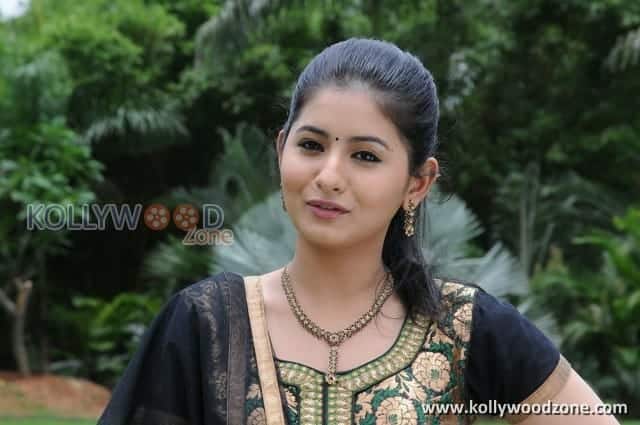 Actress Reshmi Menon Photos 46