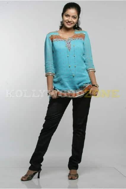 Colours Swathi Stills10