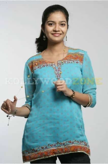 Colours Swathi Stills15