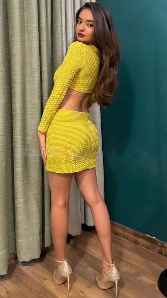 Fashionable Anushka Sen in a Yellow Mini Dress Pictures 01