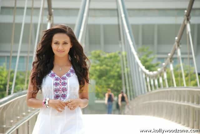 Hot Actress Sana Khan Sexy Stills 08