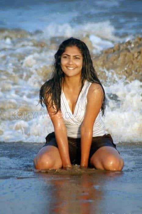 Kamalini Mukherjee Spicy Pictures 02