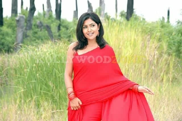 Kamalini Mukherjee Stills12