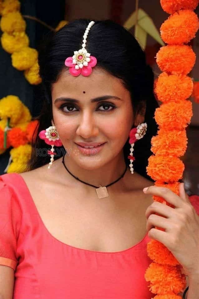 Kannada Actress Parul Yadav Photos 07