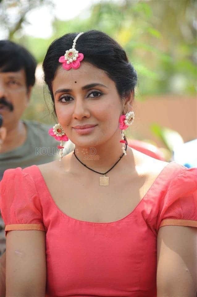 Kannada Actress Parul Yadav Photos 10