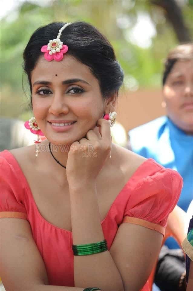 Kannada Actress Parul Yadav Photos 11