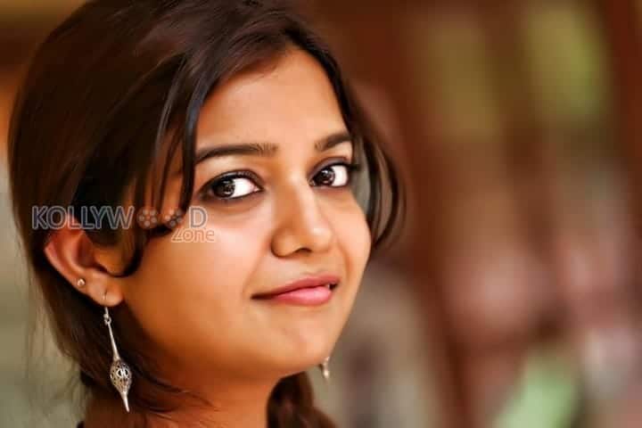 Love Pannuga Life Nallarukkum Heroine Swathi Pictures 03