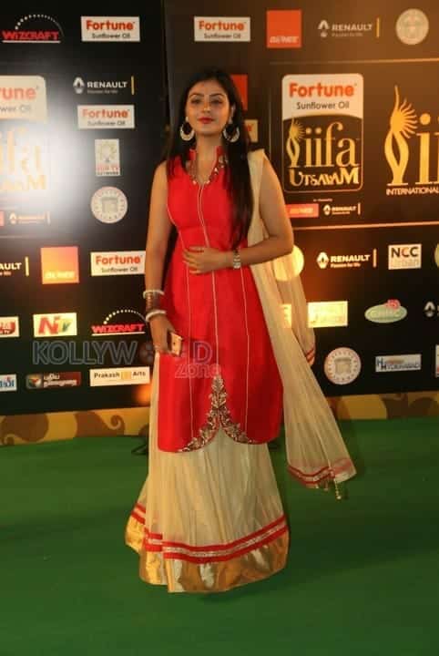 Monal Gajjar At Iifa Awards Photos 02