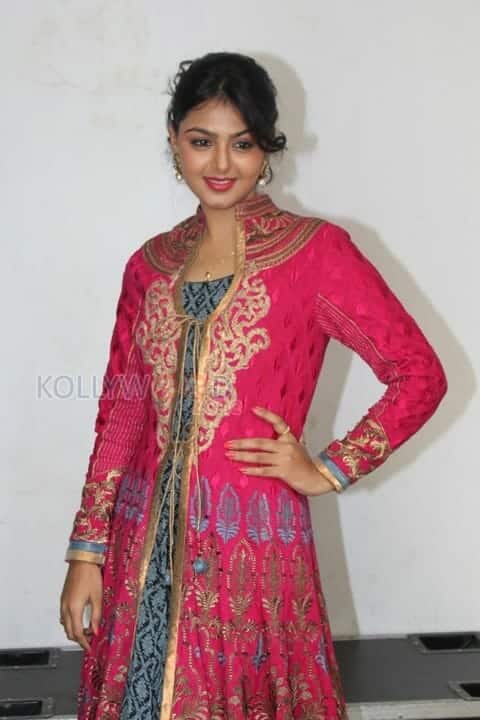 Monal Gajjar At Sigaram Thodu Audio And Trailer Launch Photos 02