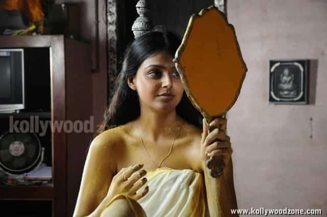 Monal Gajjar In Nankam Pirai Movie Photos 02